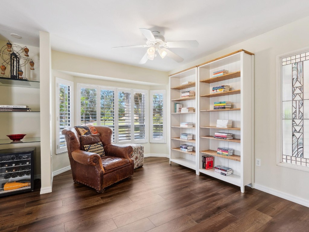 3648 Beneva Oaks Boulevard Sarasota FL 34238 A4643238 image8