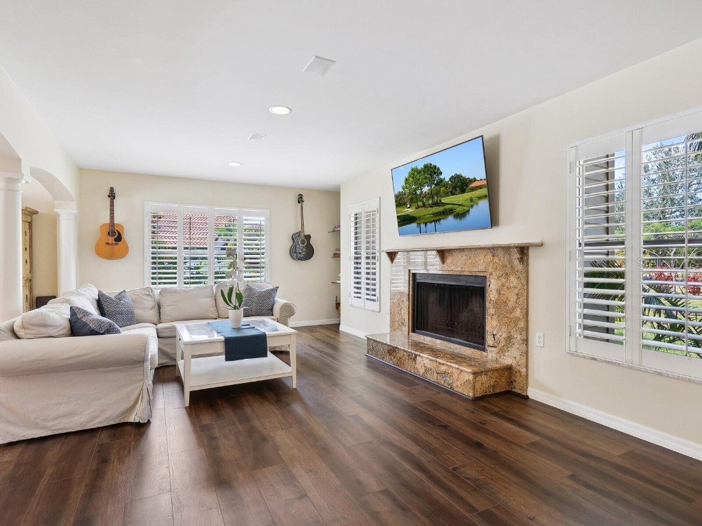 3648 Beneva Oaks Boulevard Sarasota FL 34238 A4643238 image9