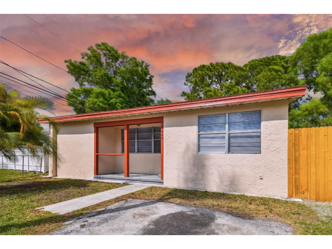 3649 Floral Avenue Largo FL 33771 U8194127 image1