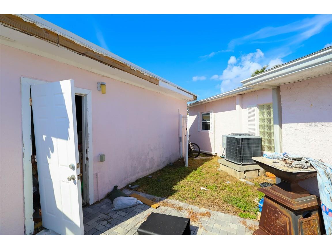 365 145th Avenue E Madeira Beach FL 33708 TB8447301 image12