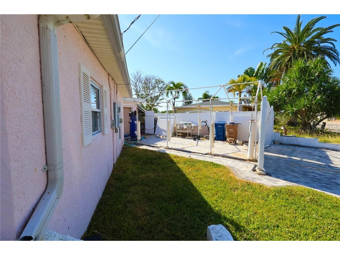 365 145th Avenue E Madeira Beach FL 33708 TB8447301 image13