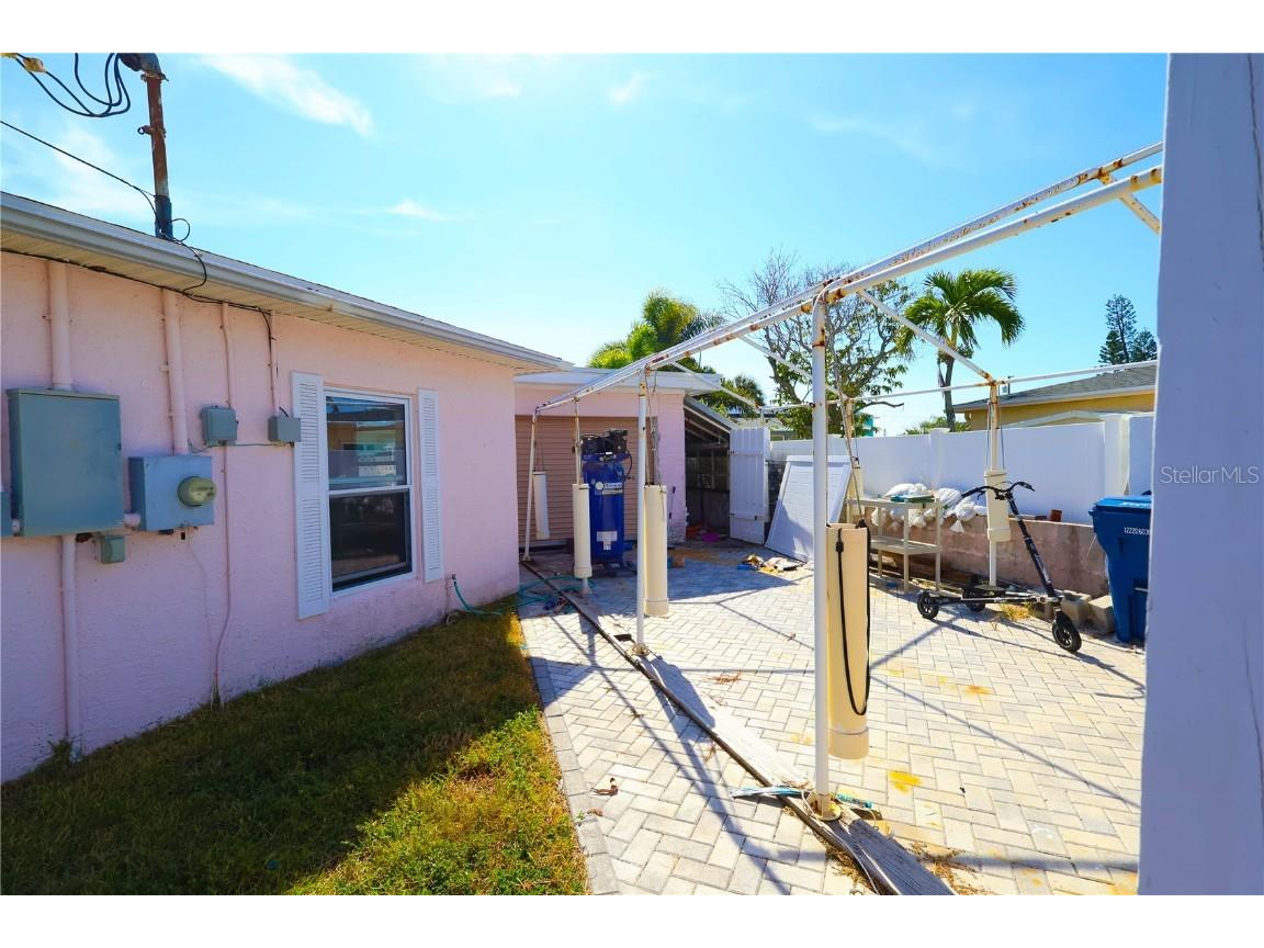 365 145th Avenue E Madeira Beach FL 33708 TB8447301 image14