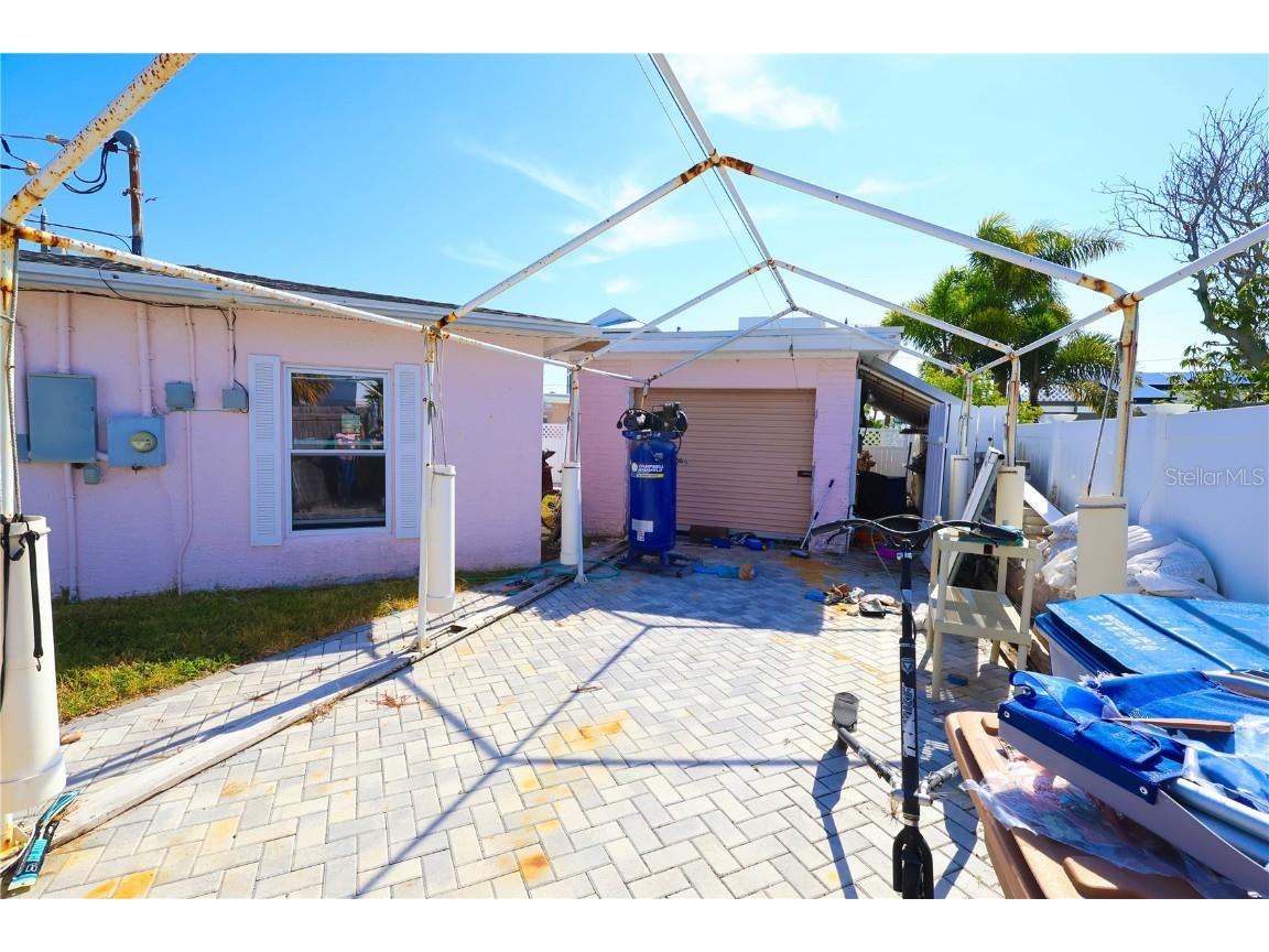 365 145th Avenue E Madeira Beach FL 33708 TB8447301 image2