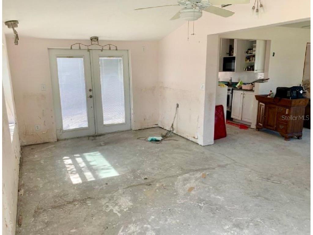 365 145th Avenue E Madeira Beach FL 33708 TB8447301 image4