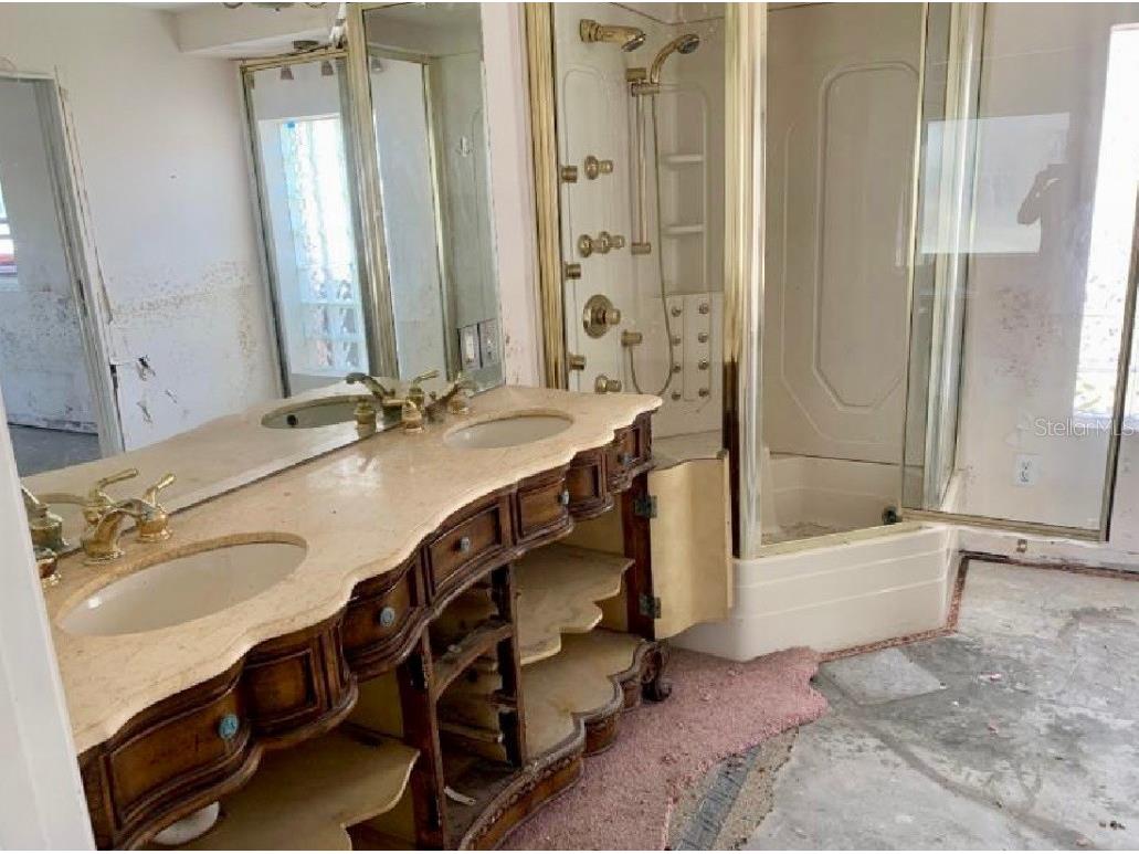 365 145th Avenue E Madeira Beach FL 33708 TB8447301 image8