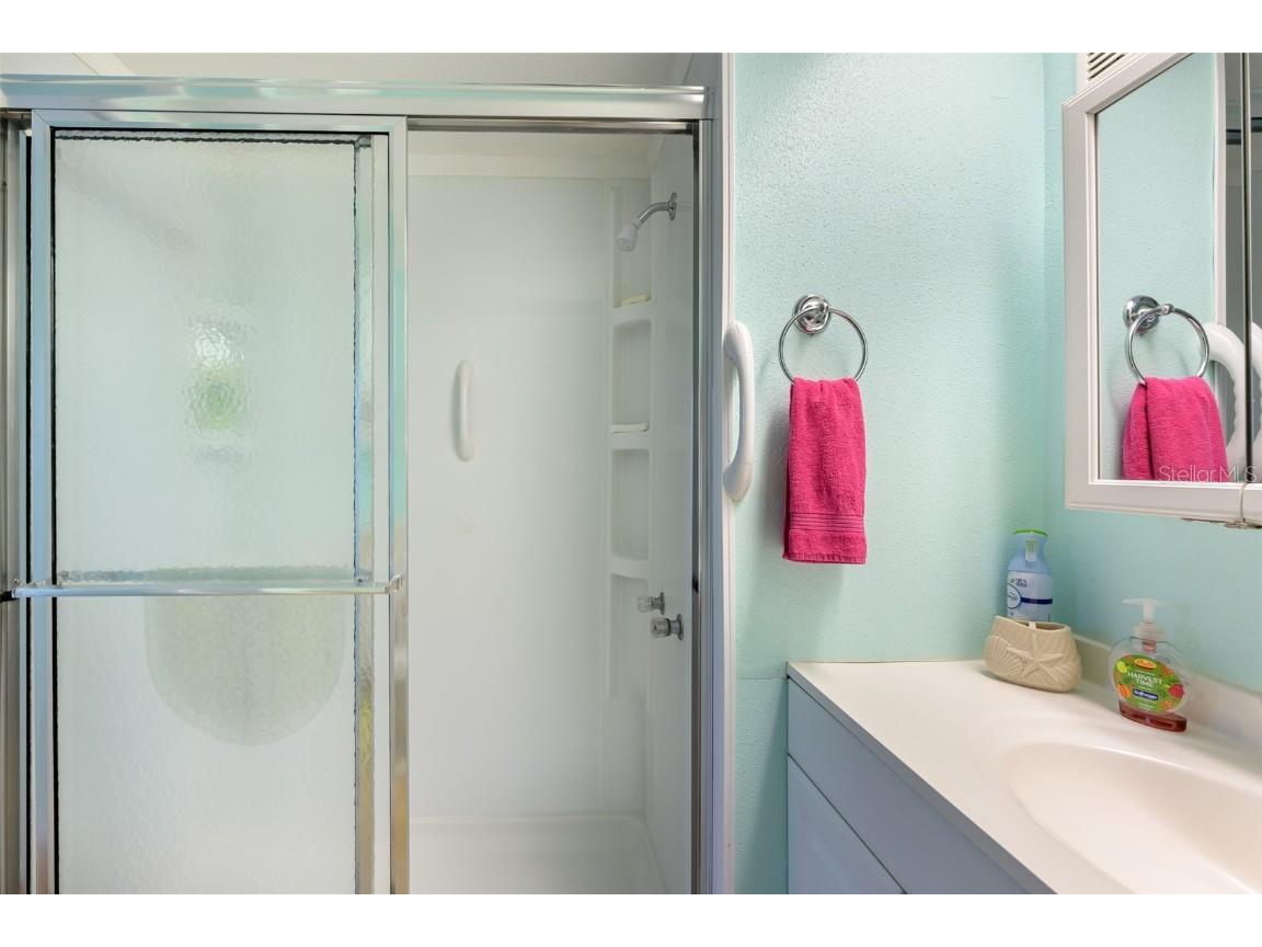 365 Andros Drive Sarasota FL 34233 A4668425 image17