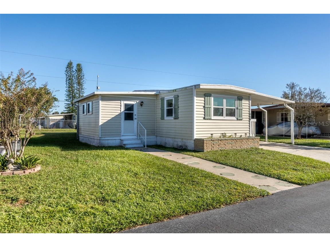 365 Andros Drive Sarasota FL 34233 A4668425 image2