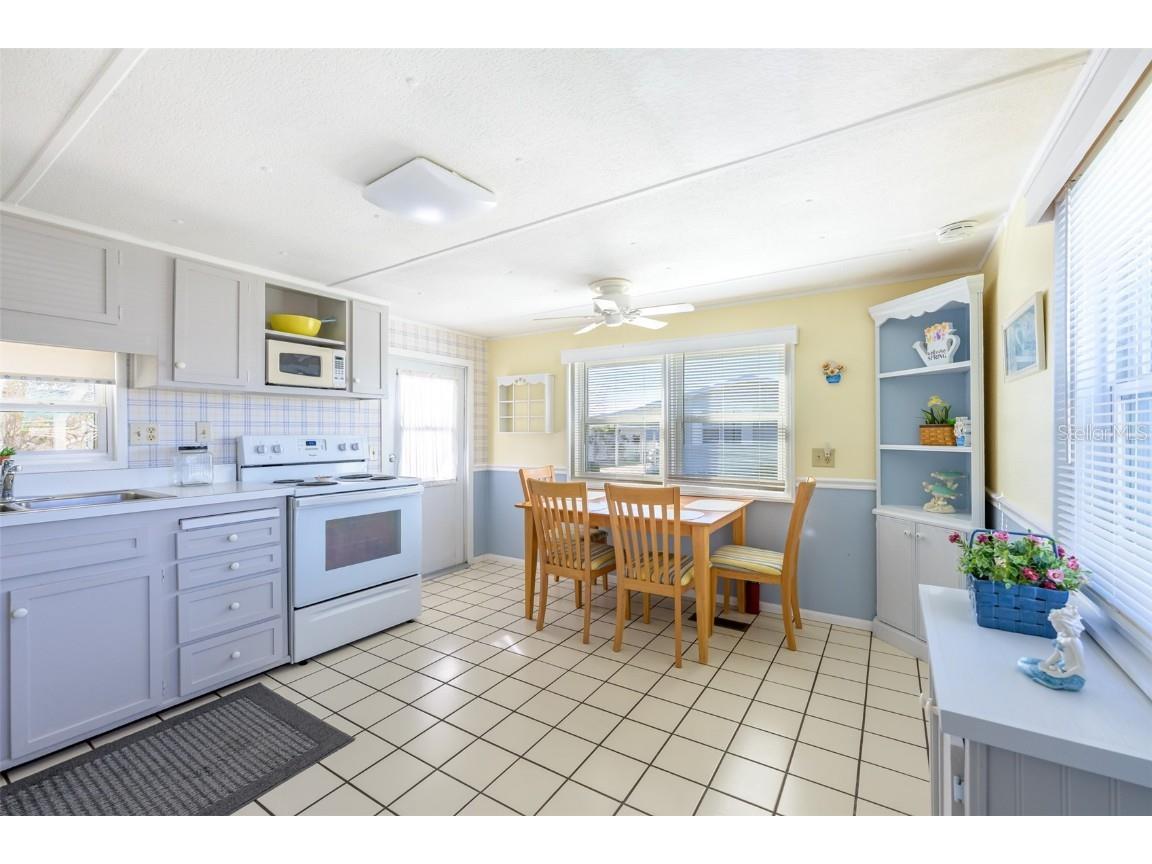 365 Andros Drive Sarasota FL 34233 A4668425 image5