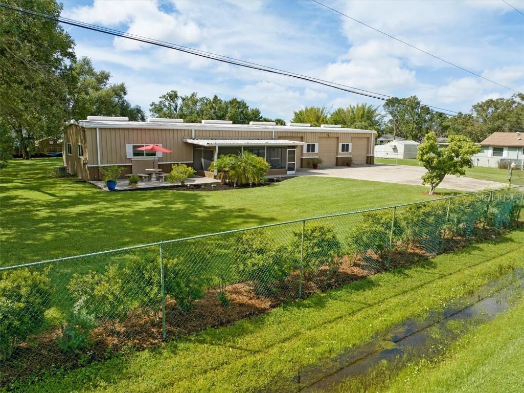 365 Apex Street North Fort Myers FL 33903 C7481647 image1