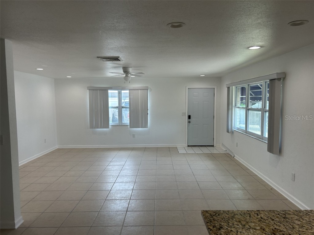 365 Capri Boulevard Treasure Island FL 33706 TB8427993 image3