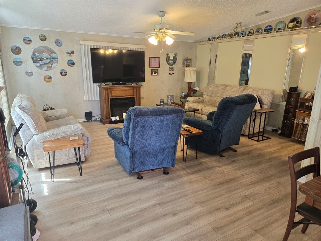 365 Melbourn Drive Haines City FL 33844 - LAKE HENRY P4932218 image9