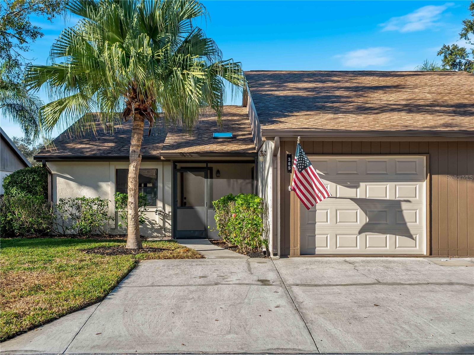 365 Oak Hill Way #32 Sarasota FL 34232 A4677958 image1