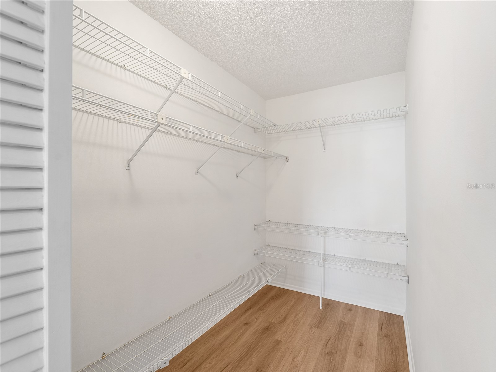 365 Oak Hill Way #32 Sarasota FL 34232 A4677958 image24