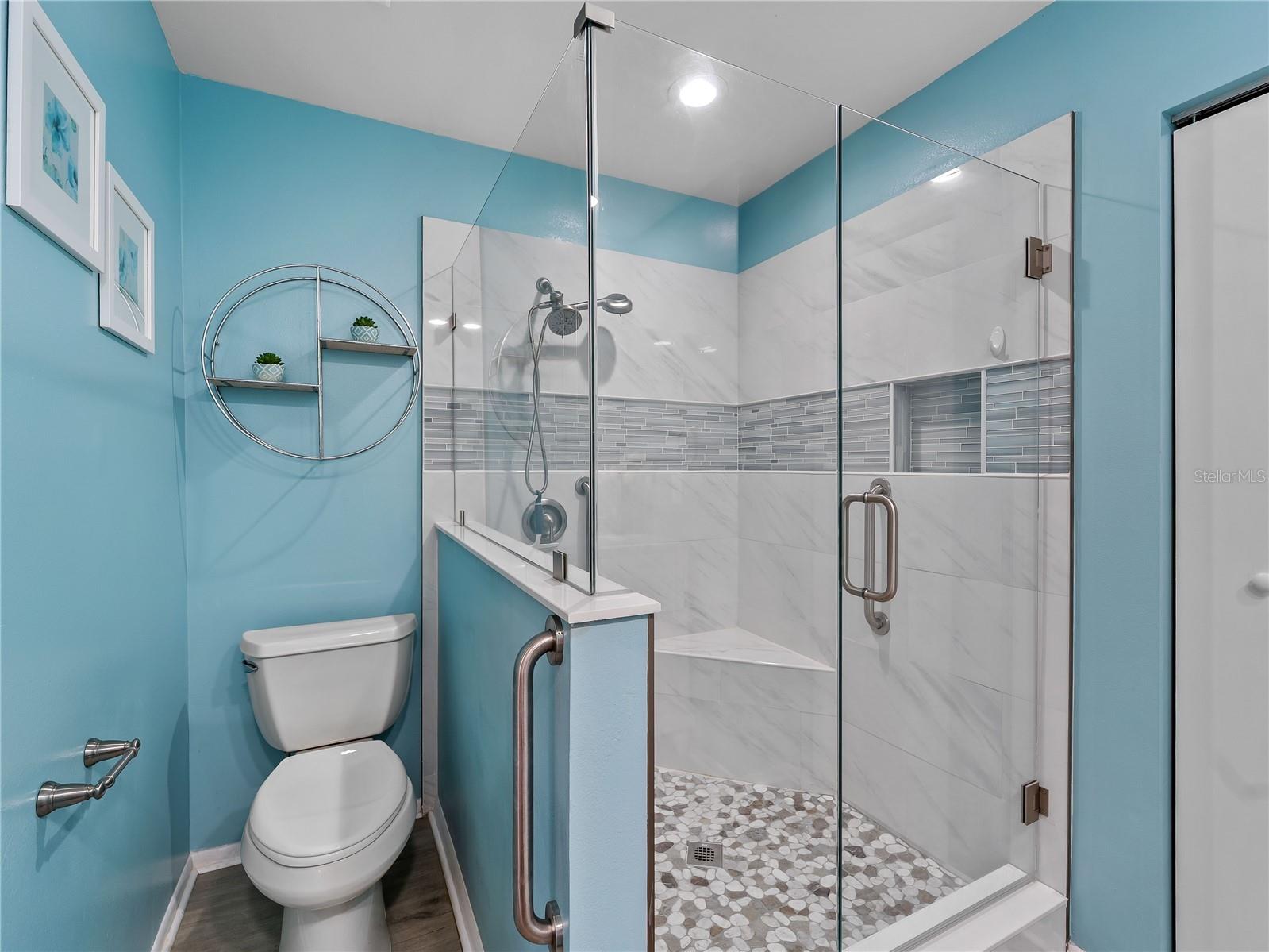365 Oak Hill Way #32 Sarasota FL 34232 A4677958 image27