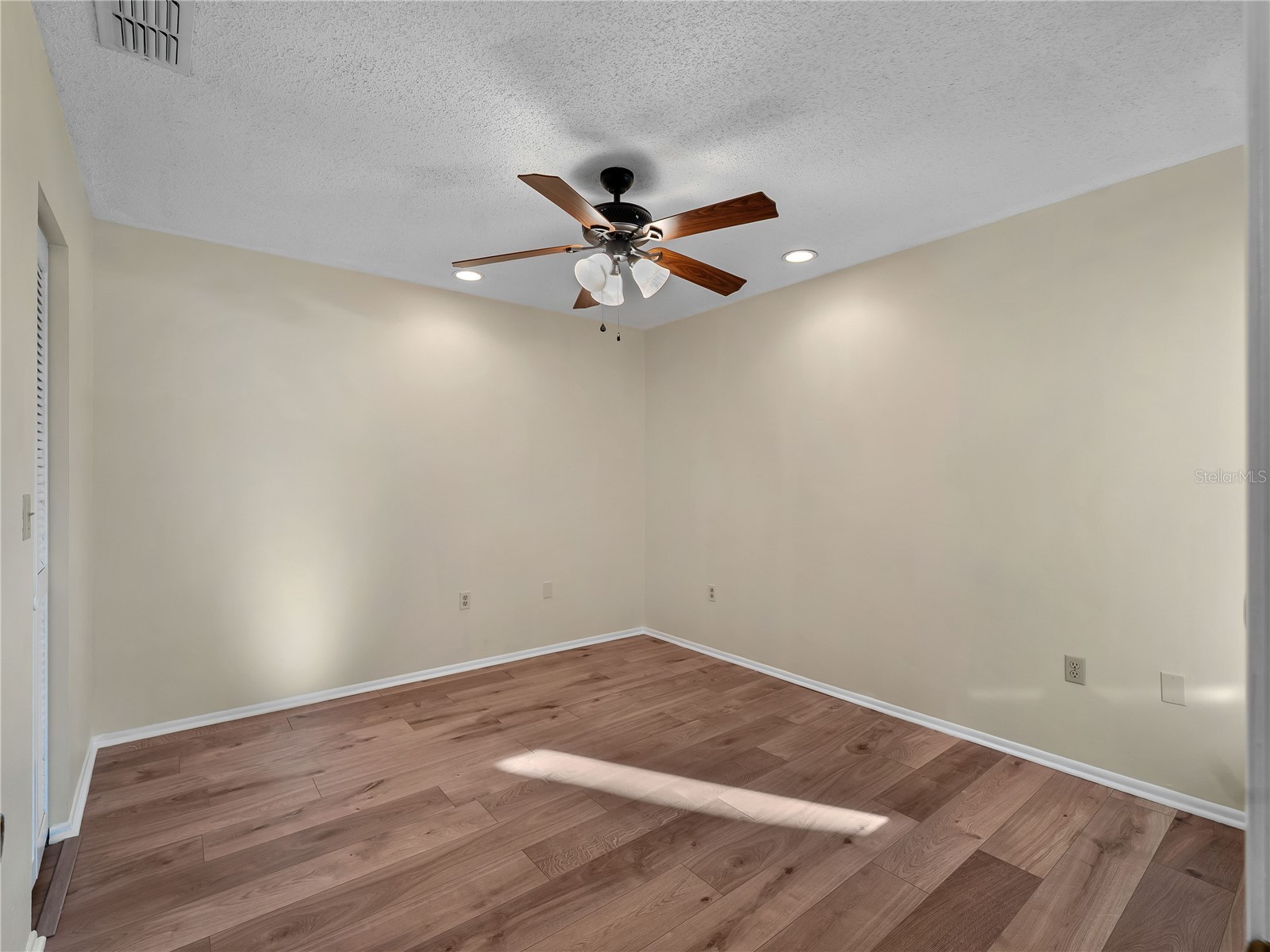 365 Oak Hill Way #32 Sarasota FL 34232 A4677958 image28