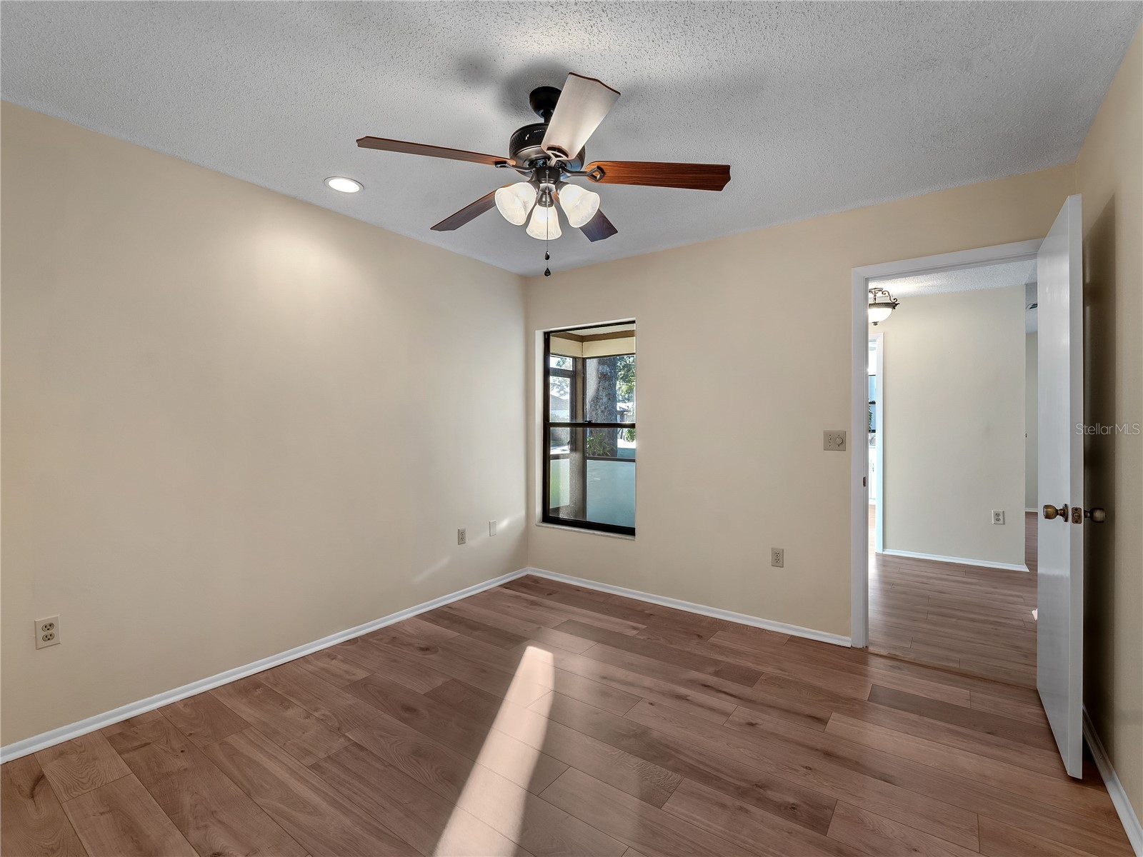 365 Oak Hill Way #32 Sarasota FL 34232 A4677958 image29