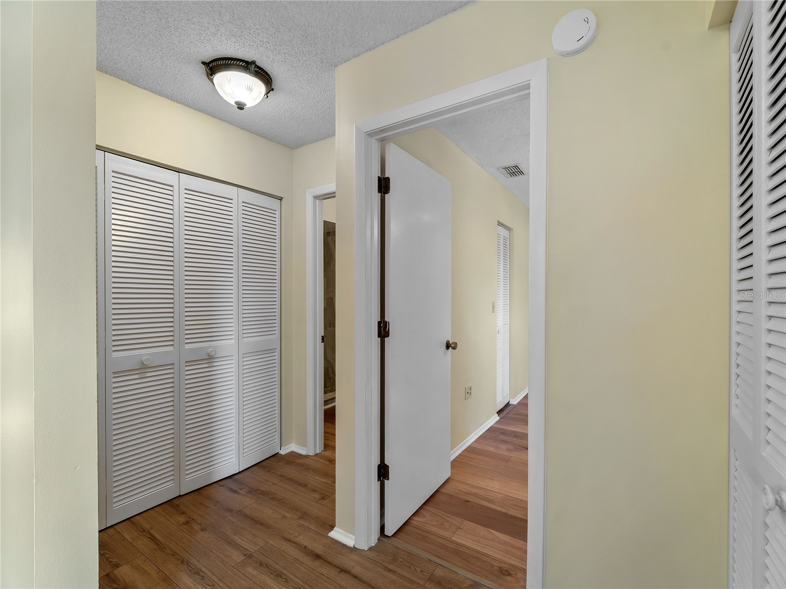 365 Oak Hill Way #32 Sarasota FL 34232 A4677958 image33
