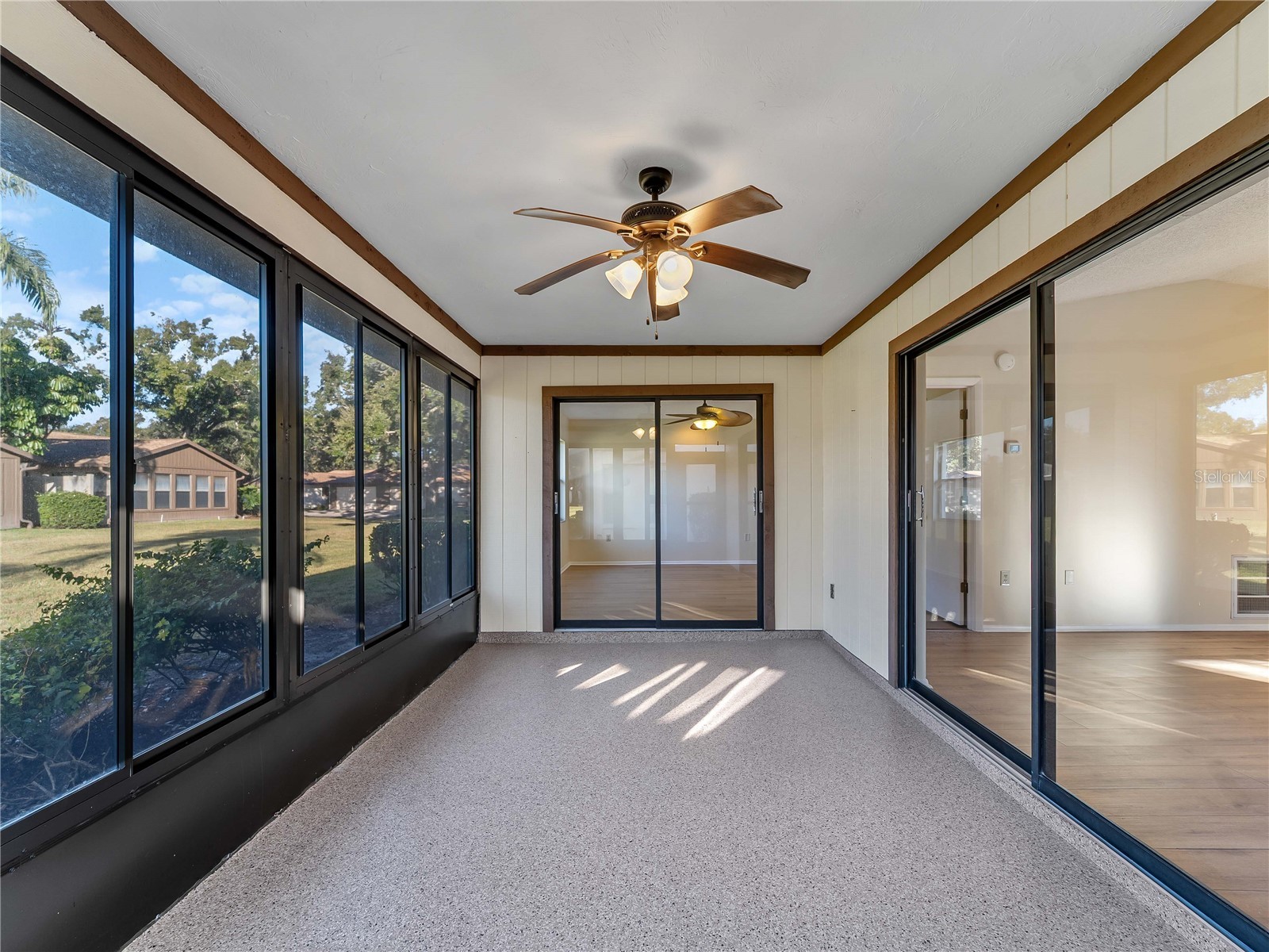 365 Oak Hill Way #32 Sarasota FL 34232 A4677958 image36