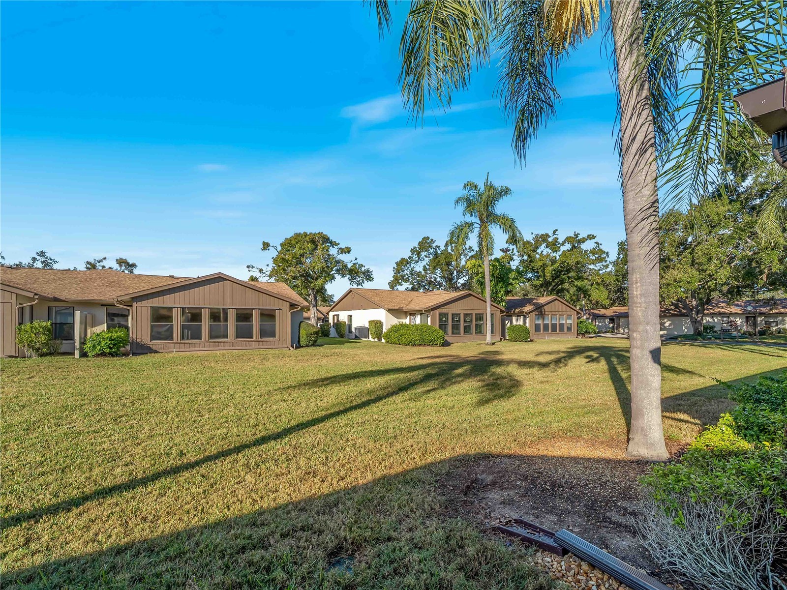 365 Oak Hill Way #32 Sarasota FL 34232 A4677958 image39