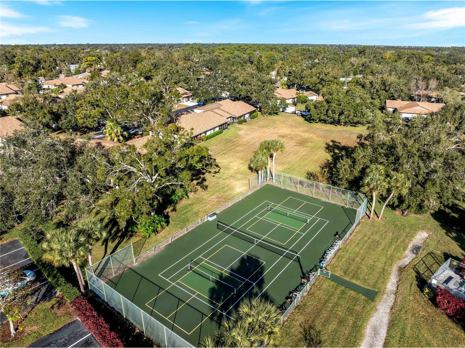 365 Oak Hill Way #32 Sarasota FL 34232 A4677958 image41