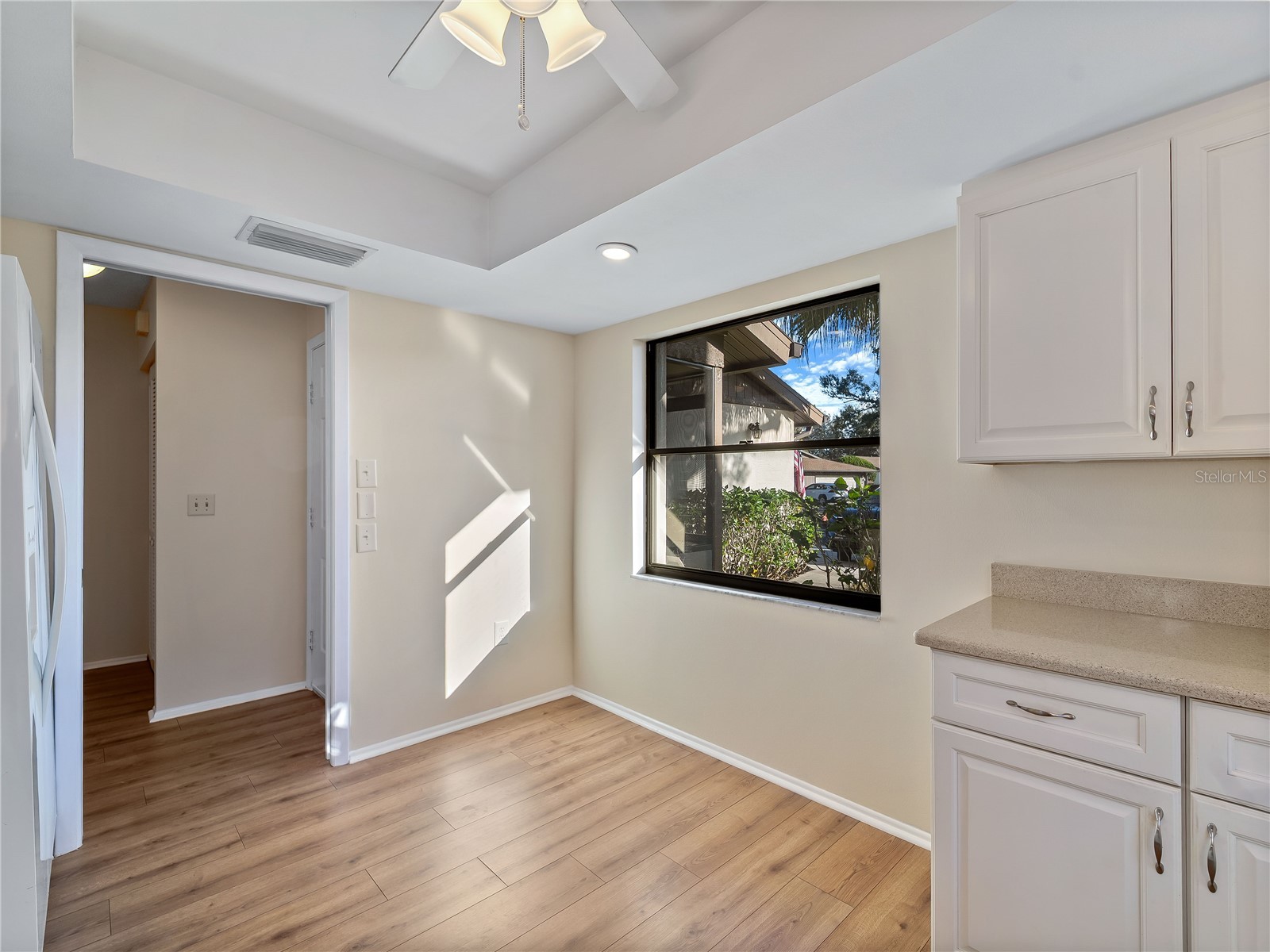 365 Oak Hill Way #32 Sarasota FL 34232 A4677958 image9