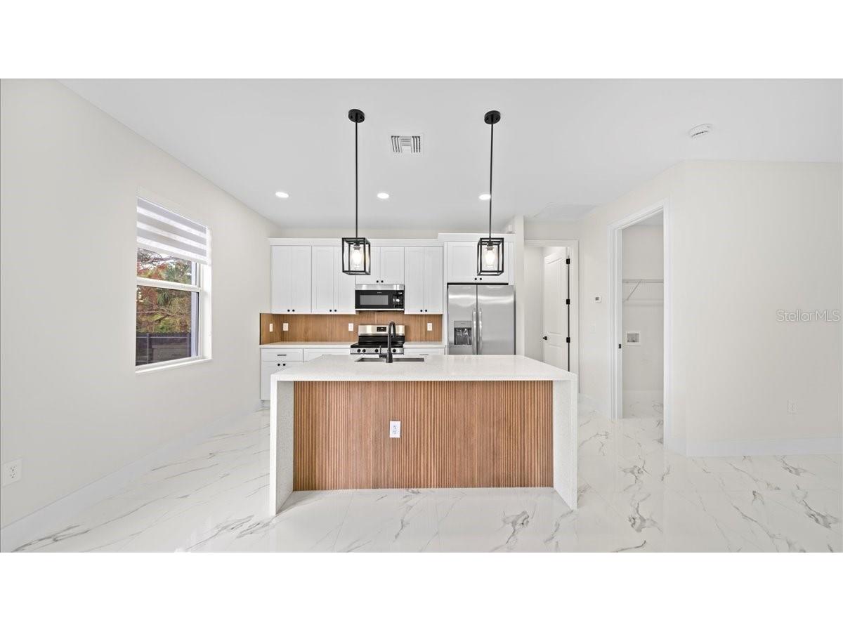 365 Perl Street Port Charlotte FL 33954 A4686282 image4