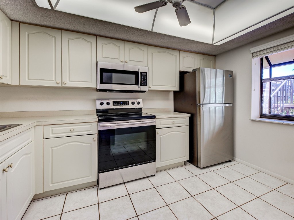 365 Three Lakes Lane #K Venice FL 34285 N6141290 image6