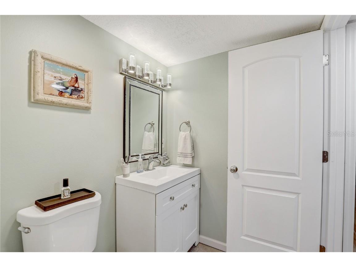 3650 Lake Bayshore Drive #K-316 Bradenton FL 34205 TB8439381 image17