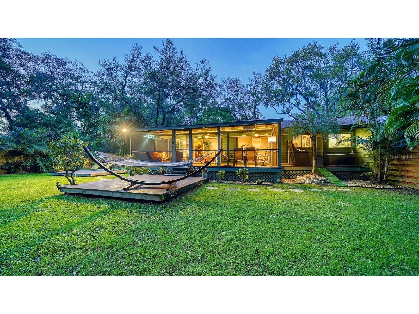 3650 Pond View Lane Sarasota FL 34235 A4603125 image1