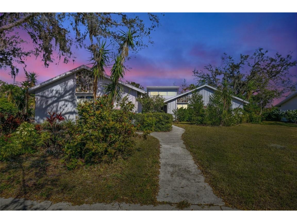 3651 Country Place Boulevard Sarasota FL 34233 A4637807 image1