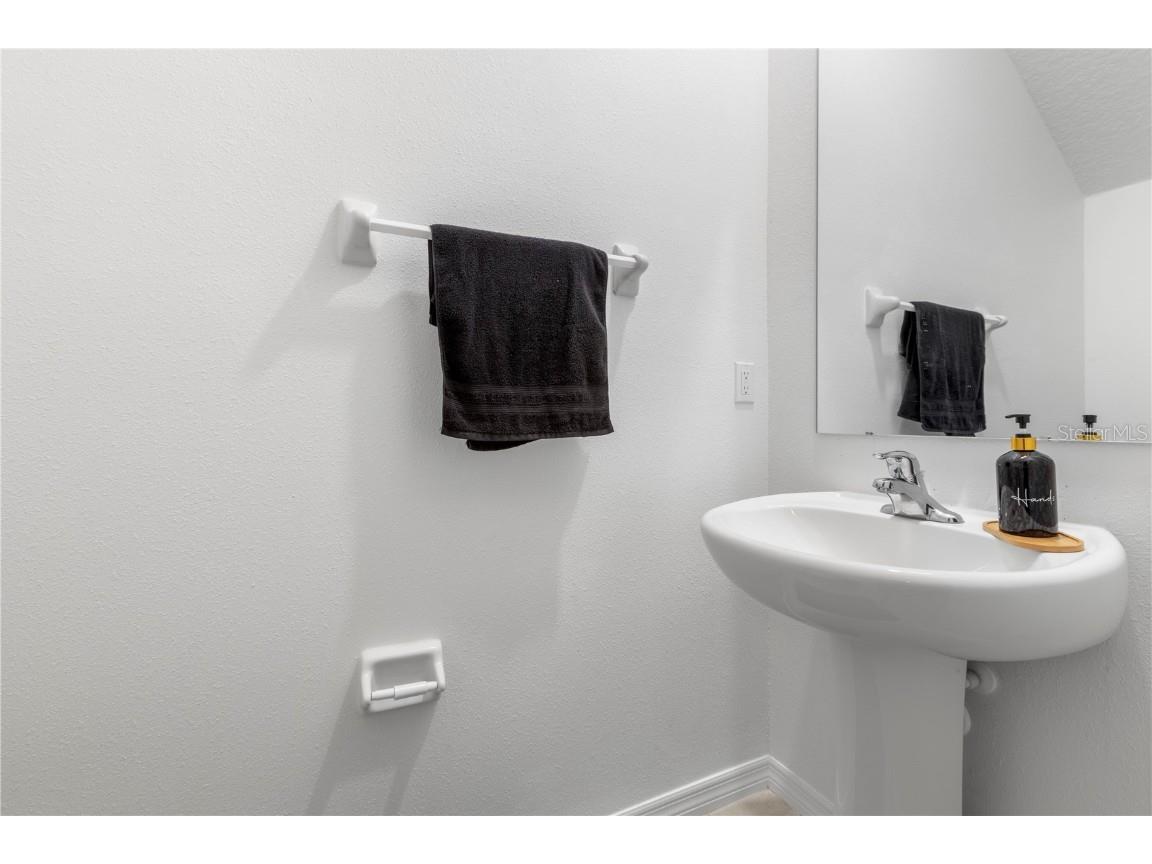 36515 Camp Fire Terrace Zephyrhills FL 33541 TB8412398 image34