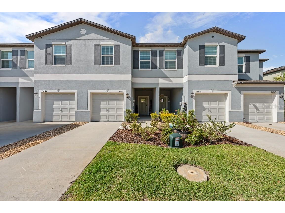 36519 Garden Wall Way Zephyrhills FL 33541 TB8374645 image1