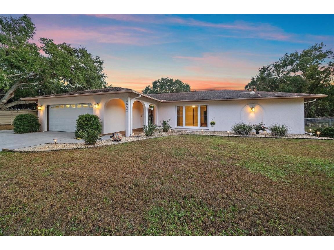 3652 Oak Grove Drive Sarasota FL 34243 O6357781 image1