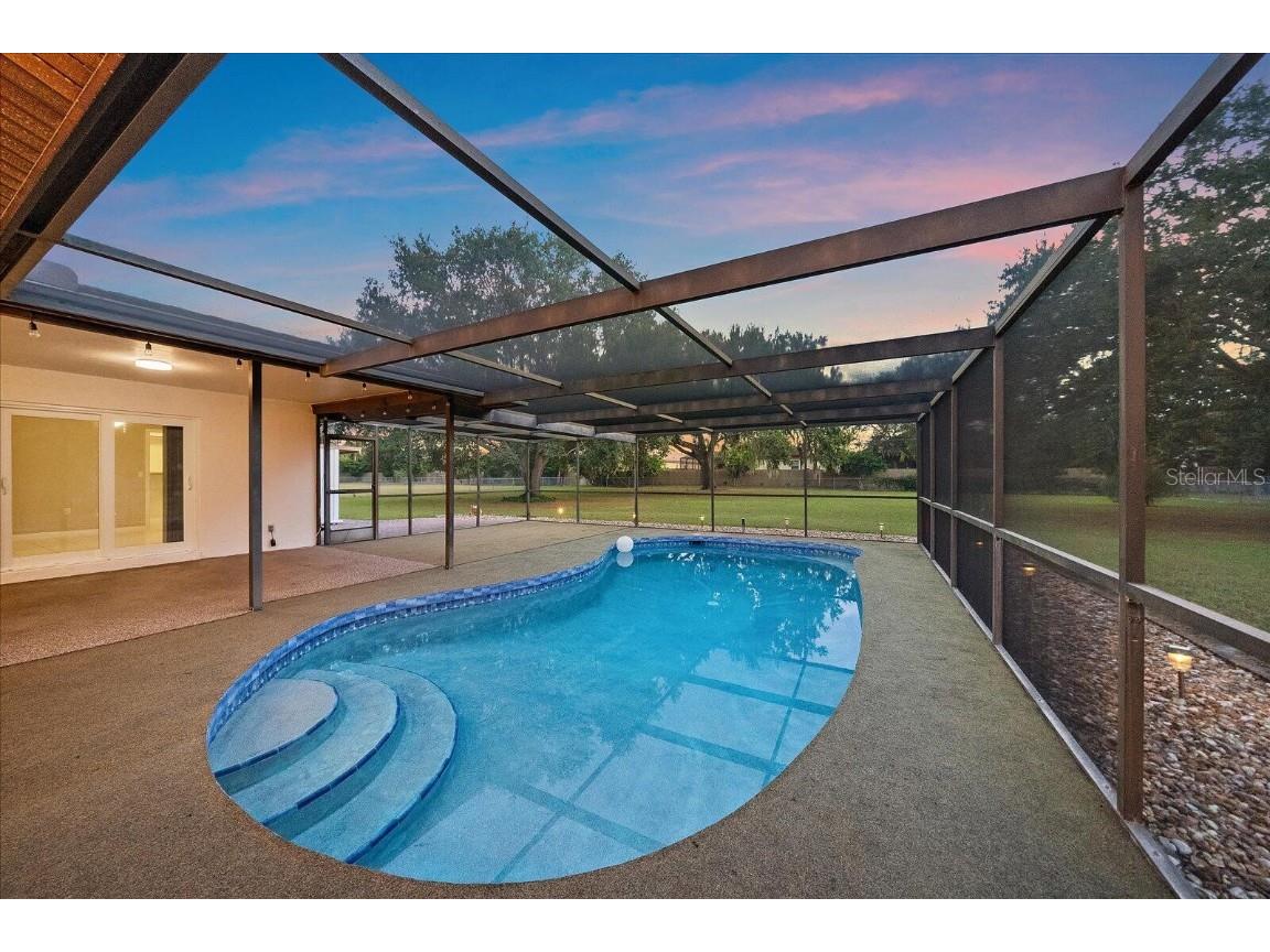 3652 Oak Grove Drive Sarasota FL 34243 O6357781 image12