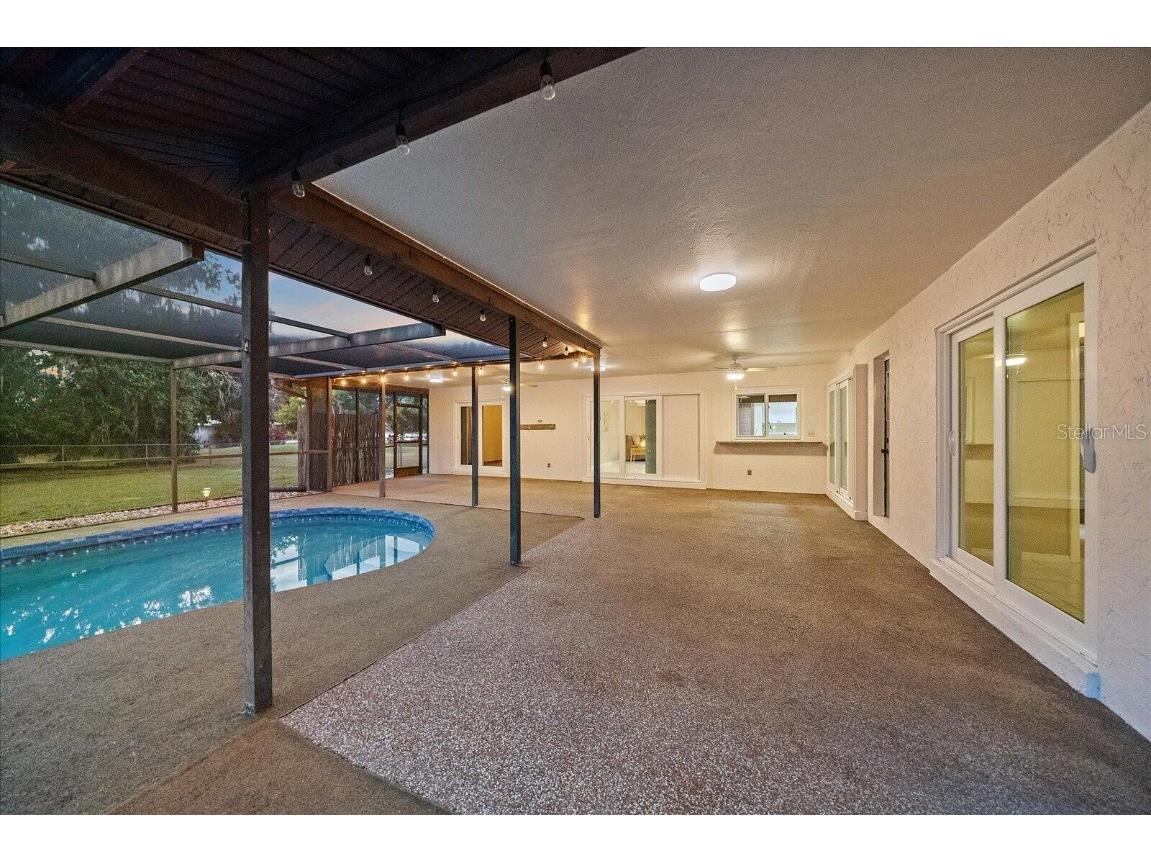 3652 Oak Grove Drive Sarasota FL 34243 O6357781 image15