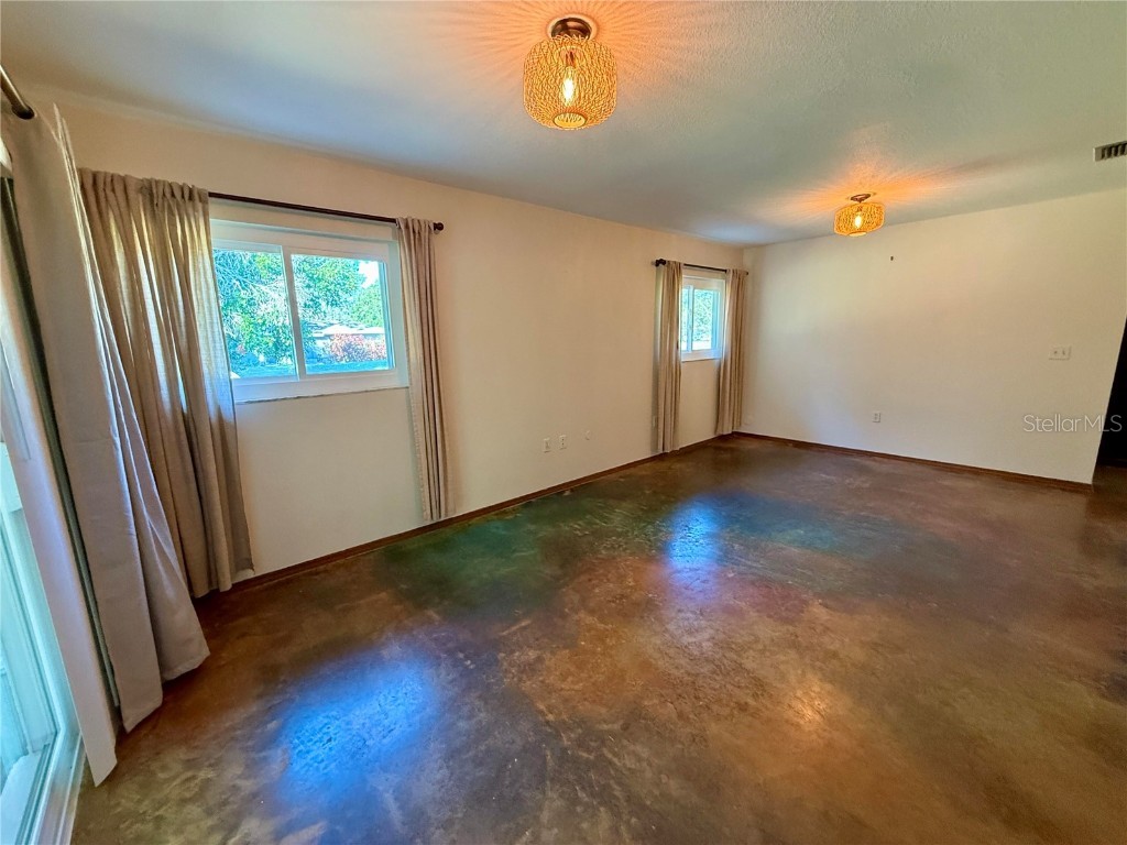 3652 Oak Grove Drive Sarasota FL 34243 O6357781 image39