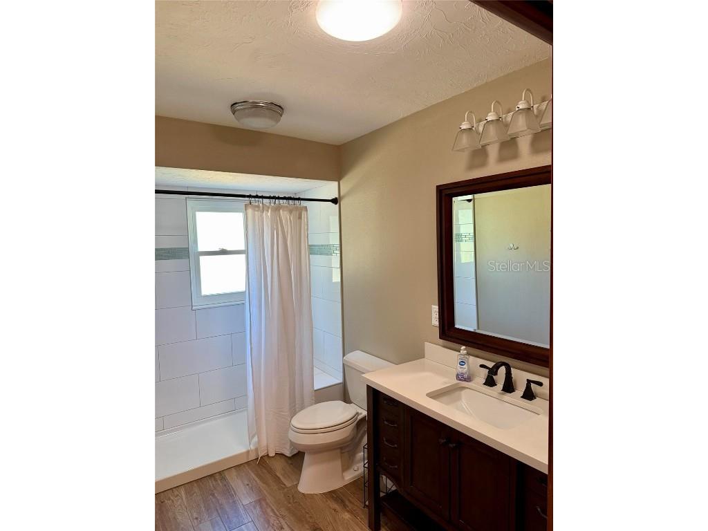 3652 Oak Grove Drive Sarasota FL 34243 O6357781 image42