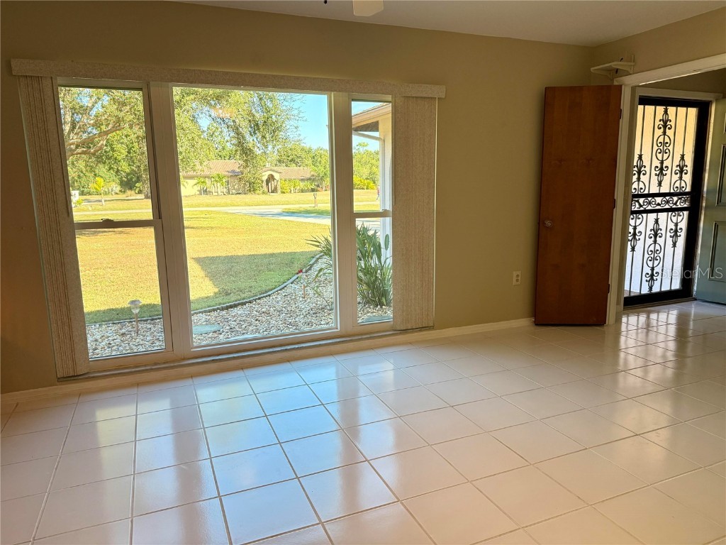 3652 Oak Grove Drive Sarasota FL 34243 O6357781 image45