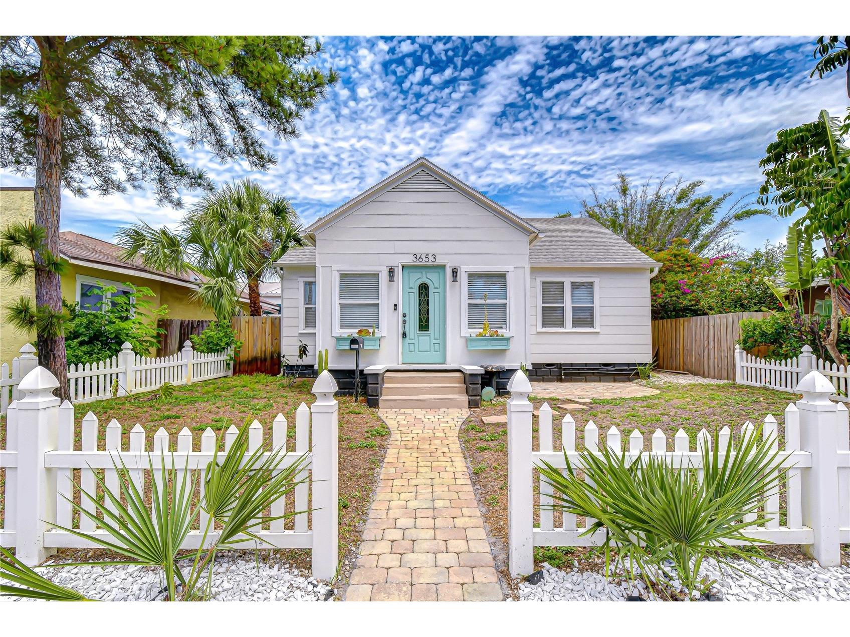 3653 2nd Avenue N Saint Petersburg FL 33713 TB8507192 image1