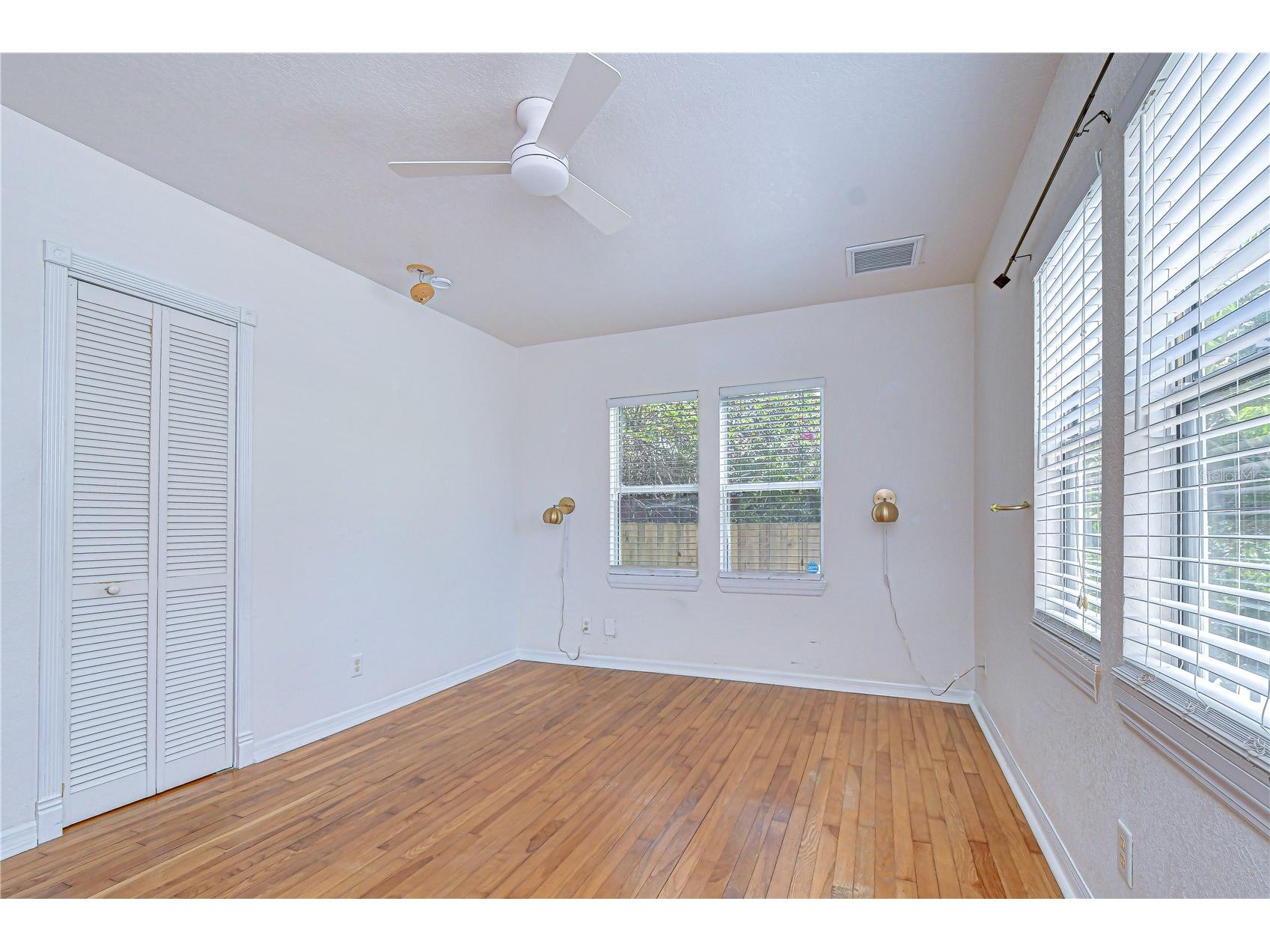 3653 2nd Avenue N Saint Petersburg FL 33713 TB8507192 image23