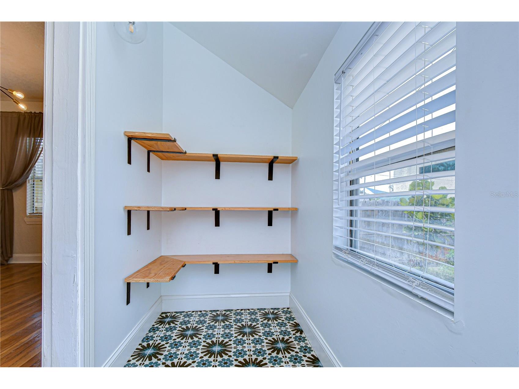 3653 2nd Avenue N Saint Petersburg FL 33713 TB8507192 image29