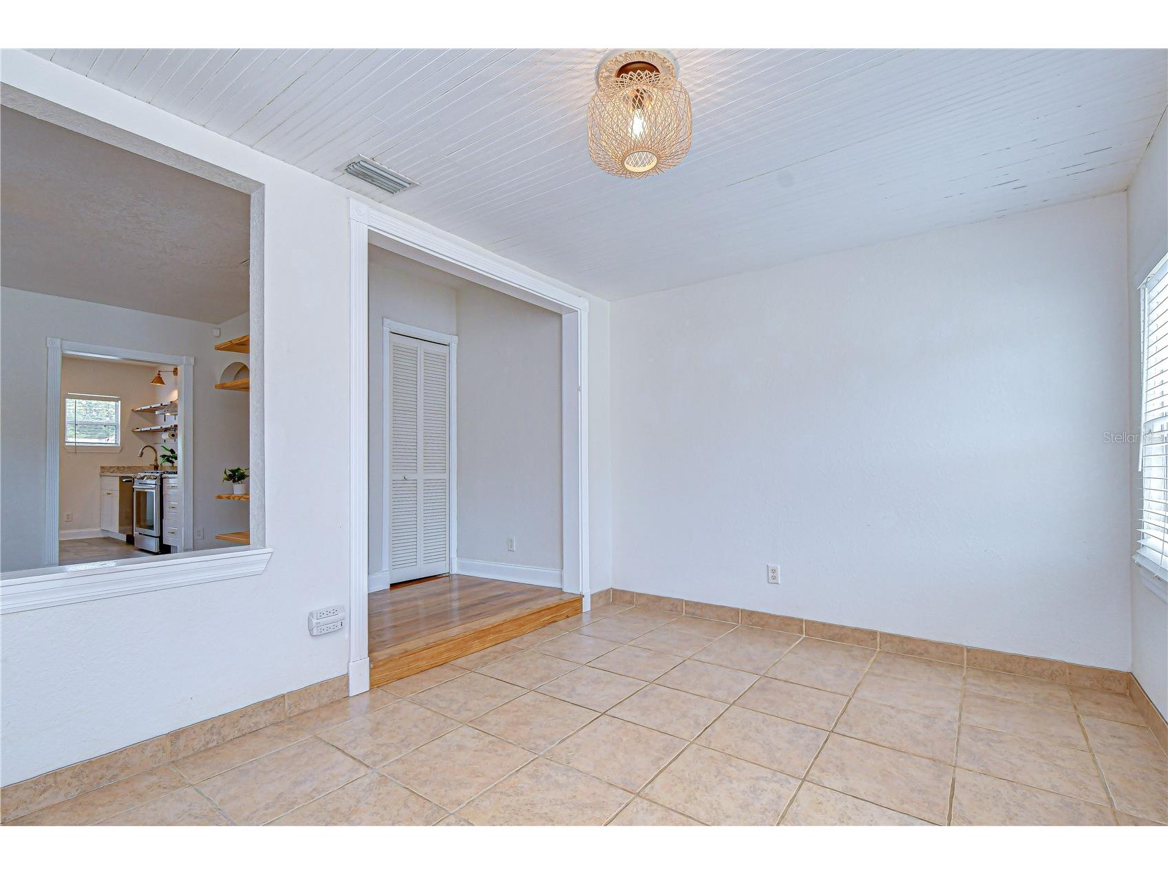 3653 2nd Avenue N Saint Petersburg FL 33713 TB8507192 image6