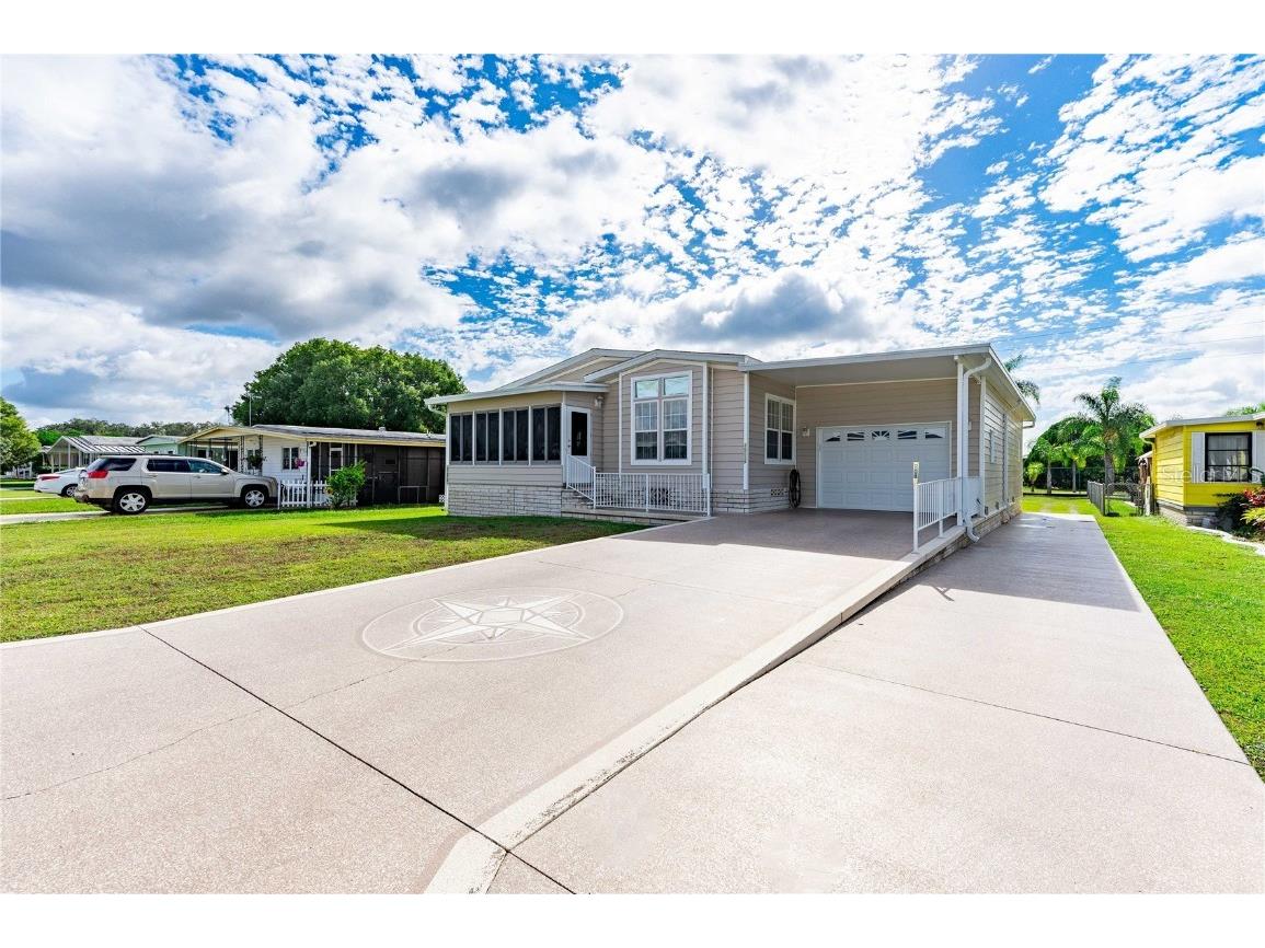 36538 Kay Avenue Zephyrhills FL 33542 T3487082 image1