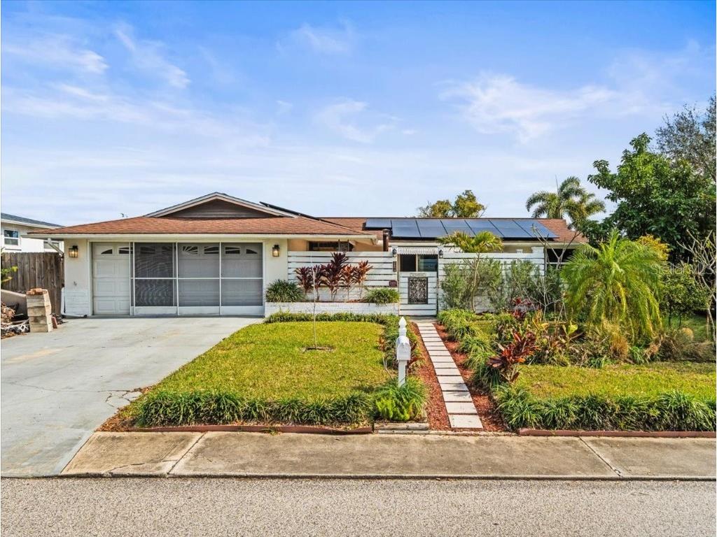 3654 Blackhawk Drive New Port Richey FL 34652 W7871987 image1