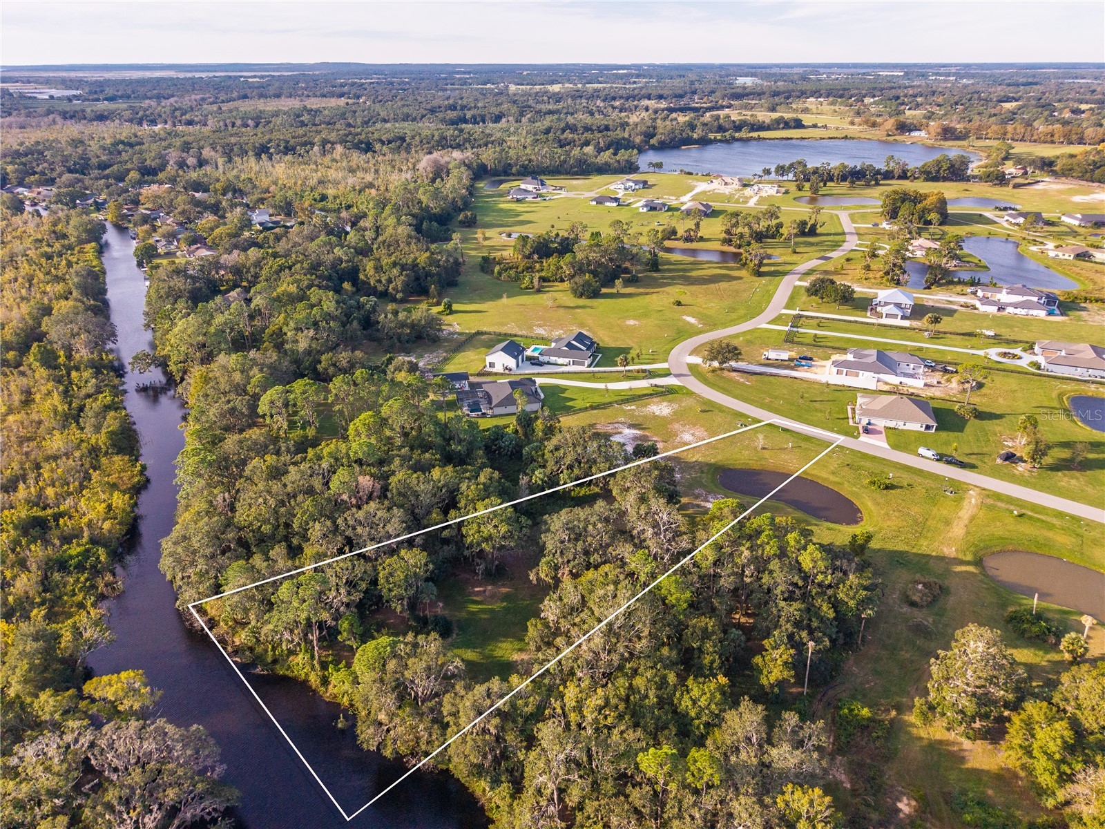 3654 Hidden River Ln Tavares FL 32778 - HARRIS CHAIN OF LAKES O6359504 image1