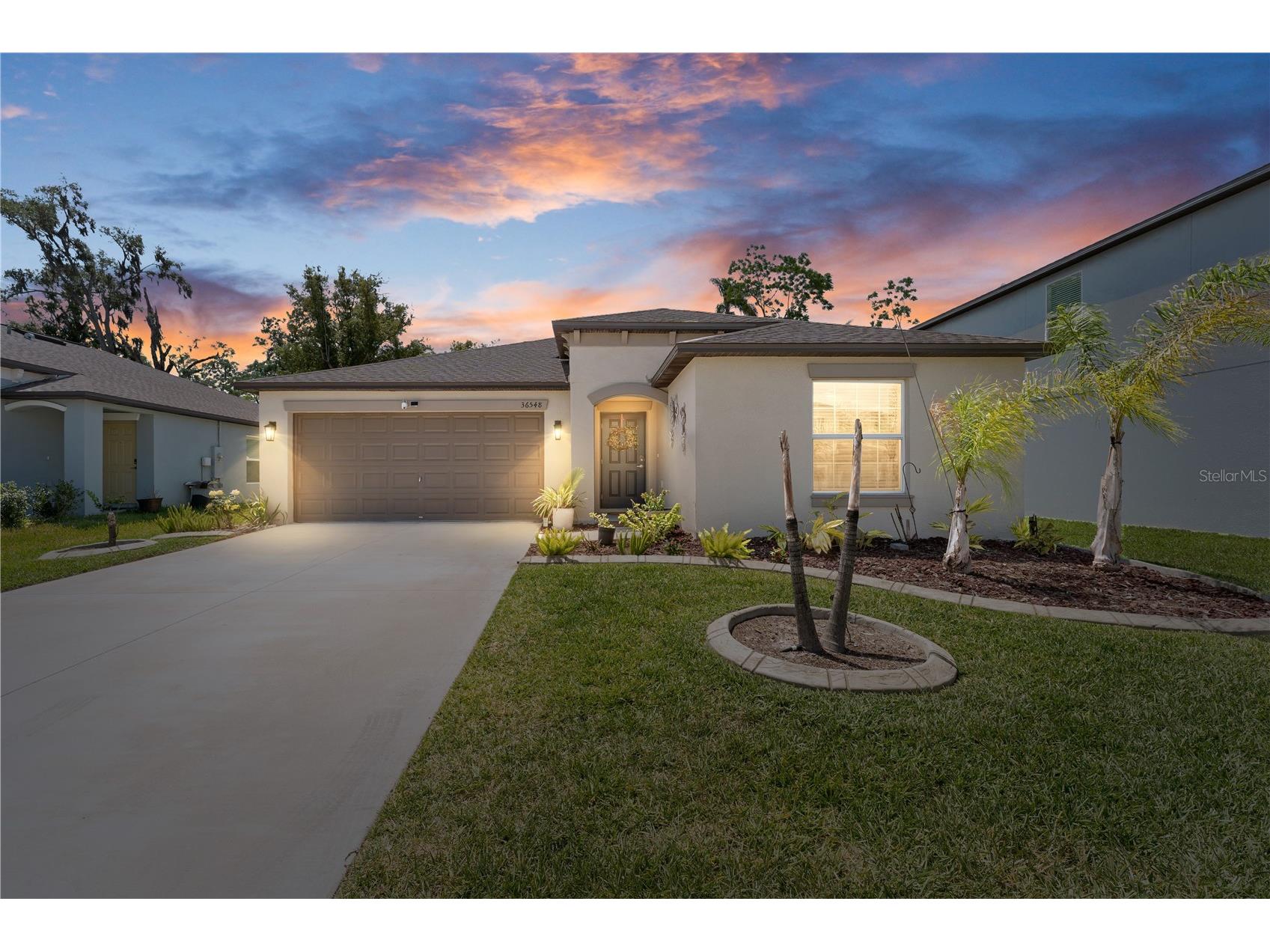 36548 Garden Wall Way Zephyrhills FL 33541 TB8501098 image1