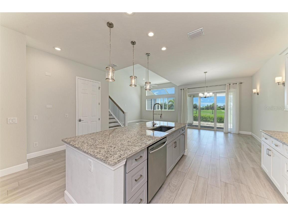 3655 Bal Harbor Boulevard #111-113 Punta Gorda FL 33950 C7515296 image16