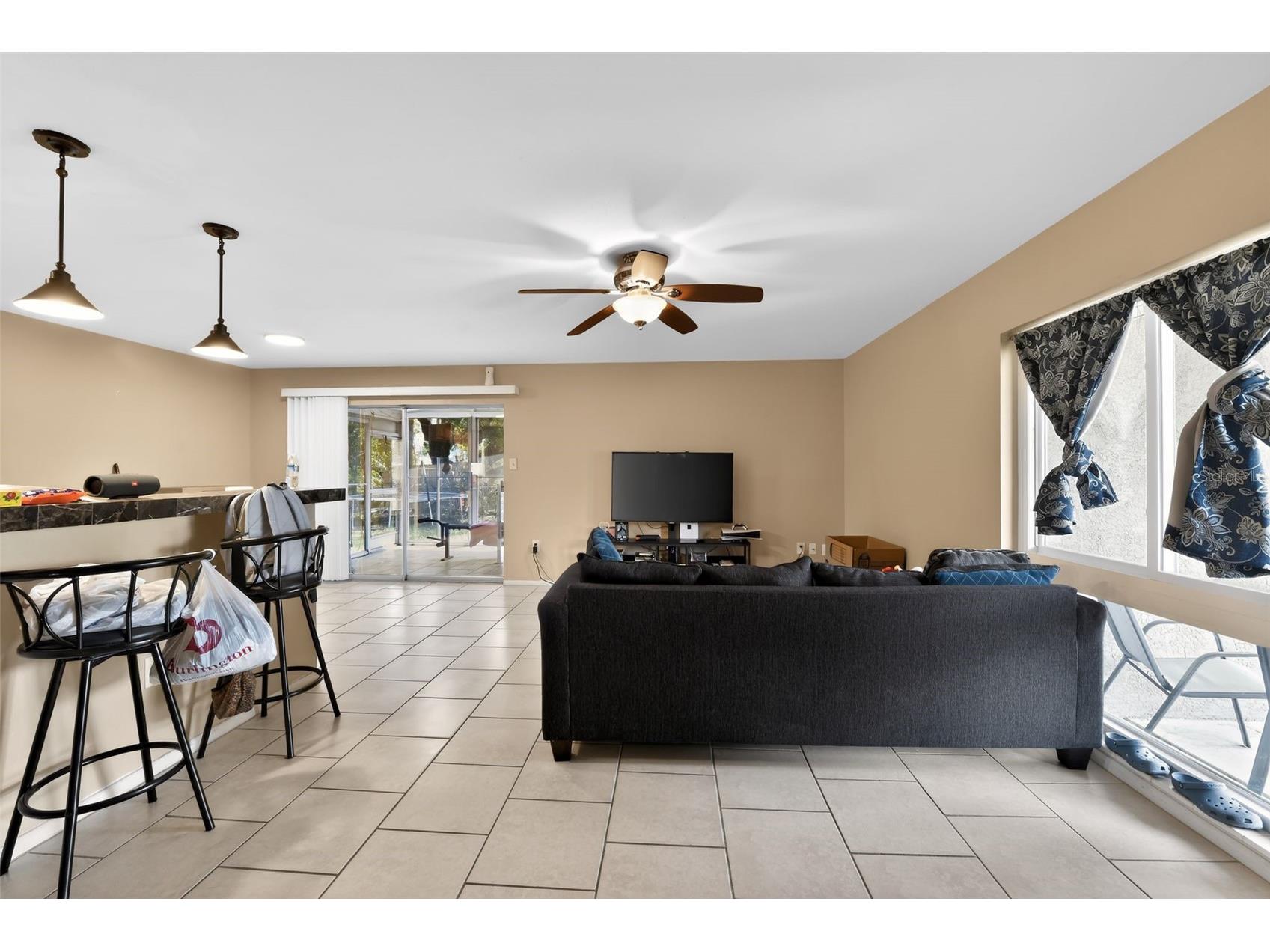 3655 Lalani Way Sarasota FL 34232 O6392527 image15