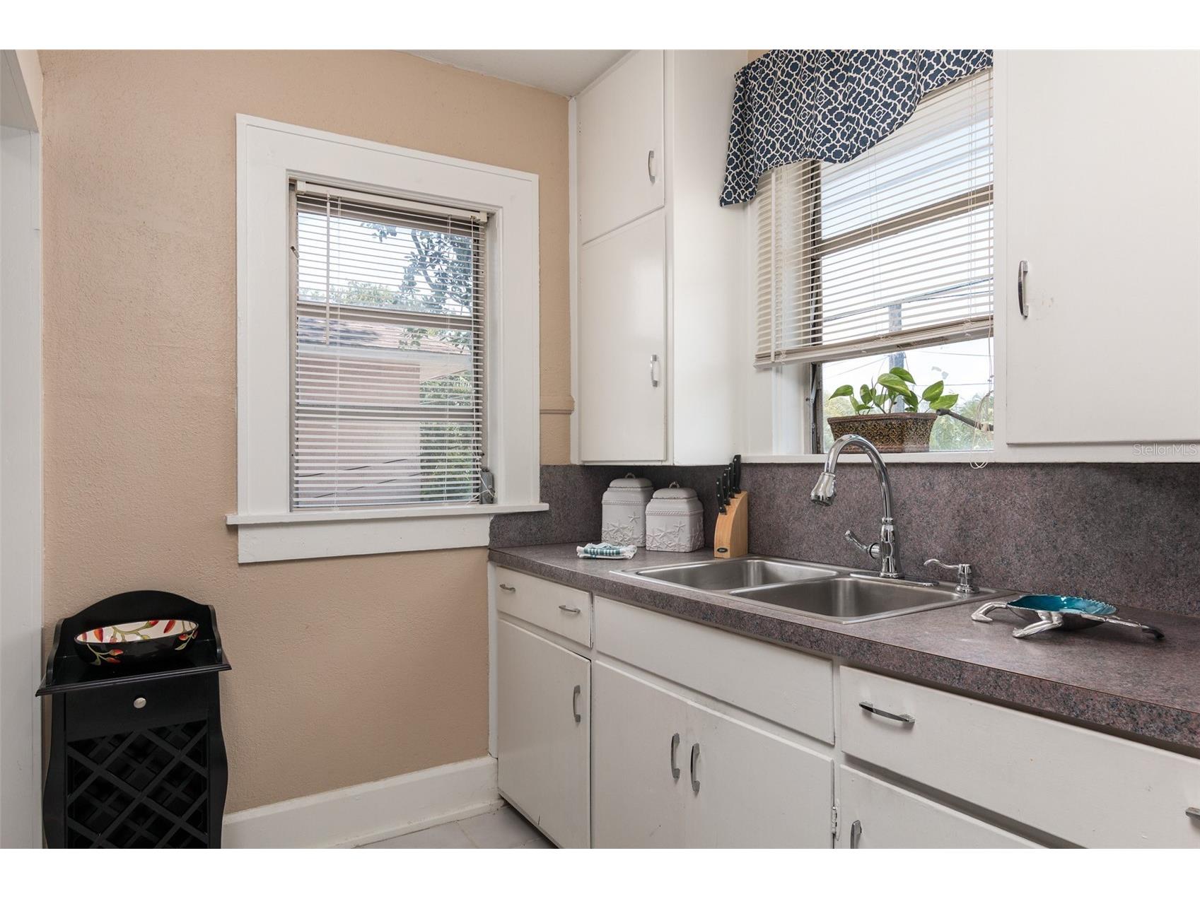 3655 N 1st (Upper Unit) Avenue Saint Petersburg FL 33713 TB8502435 image10