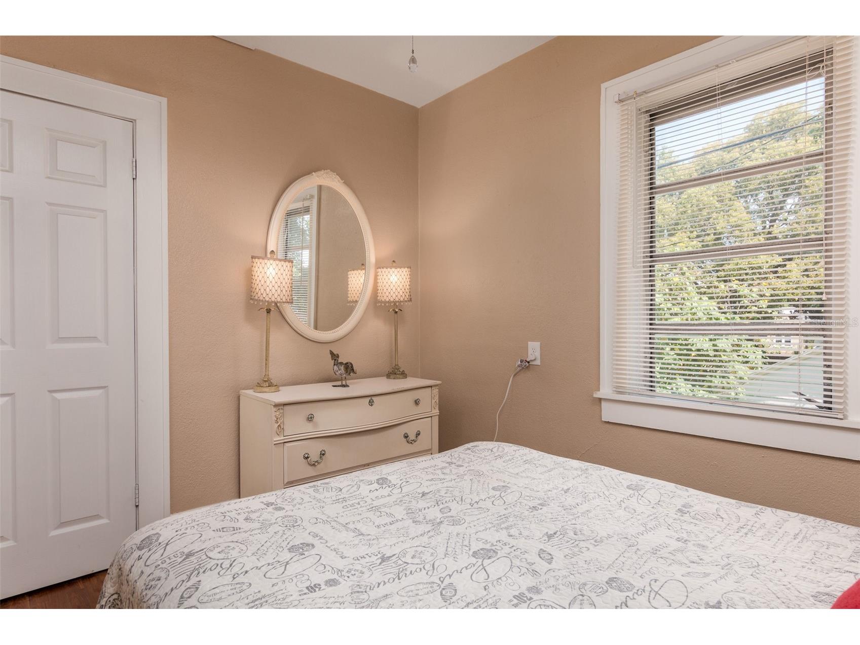 3655 N 1st (Upper Unit) Avenue Saint Petersburg FL 33713 TB8502435 image17